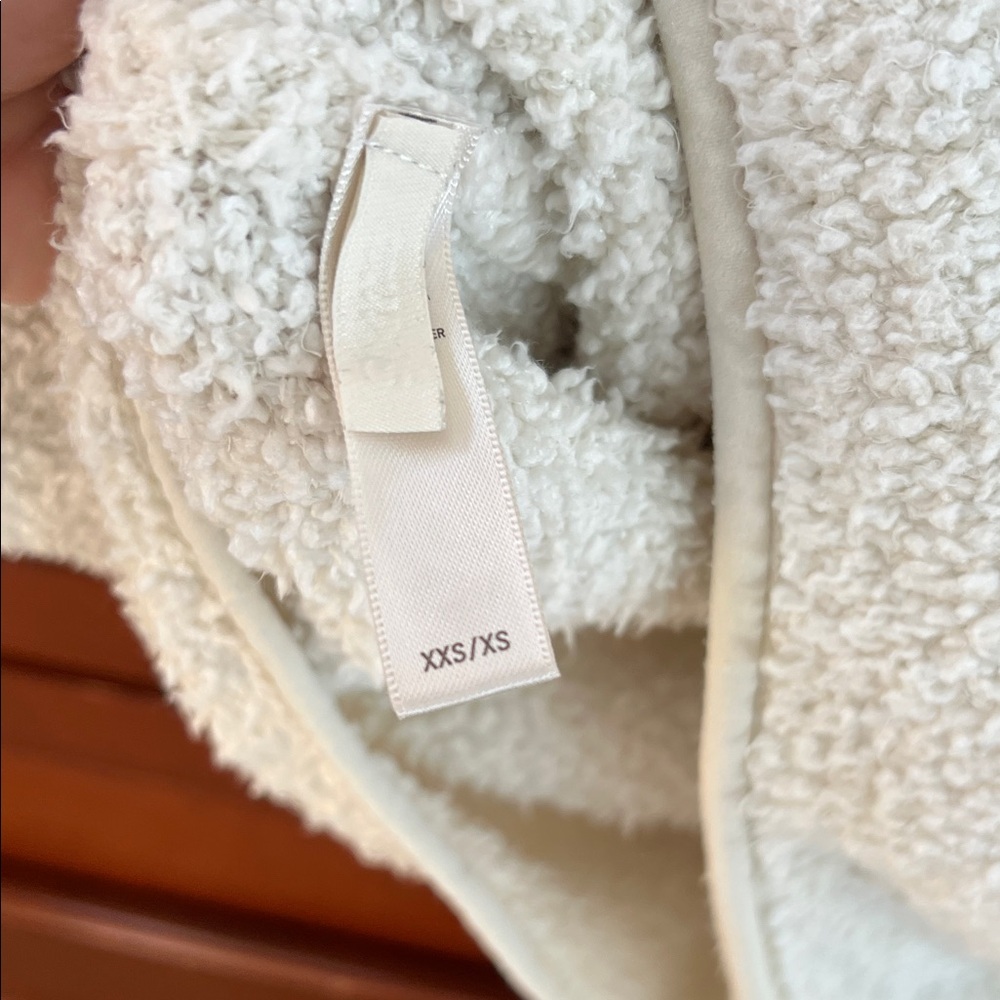 SKIMS Women's White Fleece Zip Up Sweater - Picture 3 of 6
